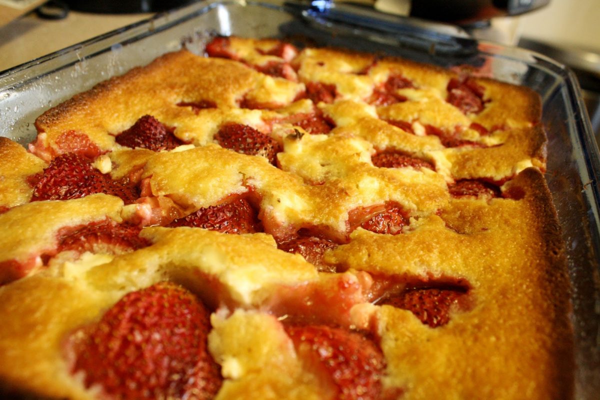 Strawberry cream cheese cobbler