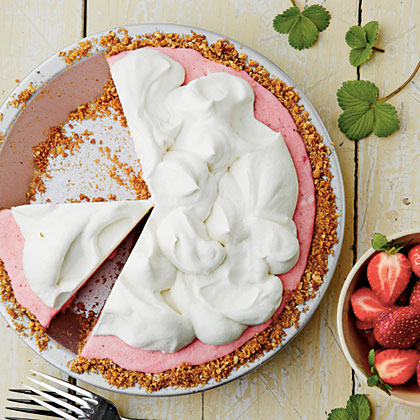 Strawberry Pretzel Icebox Pie